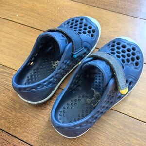 Navy Blue Kids Shoes with Strap Plae Mimo Crown Blue Water Shoes/Sandals, size 9